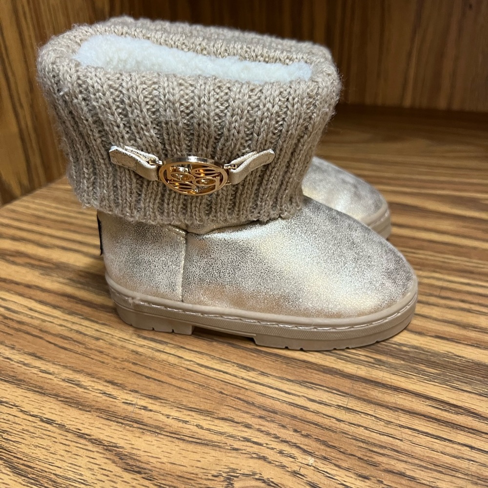 Little girls BeBE boots size 8